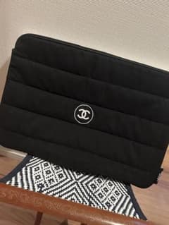 新品 シャネル Beauty ノベルティ パソコンケース ハンドポーチ - メルカリ
