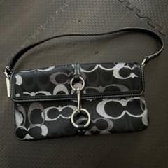 COACH シグネチャー ショルダーバッグのサムネイル