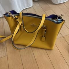 COACH レザーショルダーバッグ イエローのサムネイル