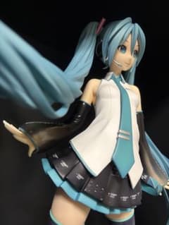 T*K님 하츠네 미쿠 V3 VOCALOID 1/4 스케일 피규어