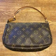 なお様専用♡週末特別値下げ♡ルイヴィトン♡アクセサリーポーチ♡モノグラムのサムネイル