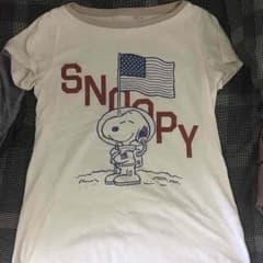 UNIQLO スヌーピーTシャツのサムネイル