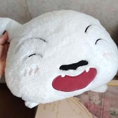 クレヨンしんちゃん　めちゃでかぬいぐるみ♡シロと一緒に出発おしんこー！