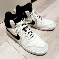 NIKE　コートバーロウミッド　28.5cm　スニーカーのサムネイル