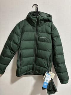 新品 モンベル パーマフロストライトダウンパーカ S 定価31,900円(税込)のサムネイル
