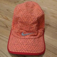 ナイキ　ランニングキャップのサムネイル