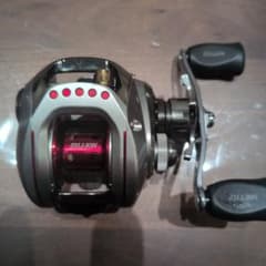Daiwa ZILLION 100SH ベイトリール - メルカリ