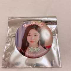 IZ*ONE キムミンジュ 缶バッジのサムネイル