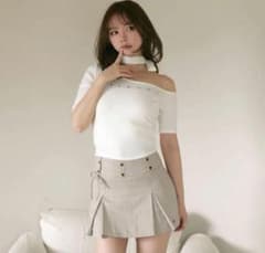 andmary nana ribbon oneshoulder tops - メルカリ