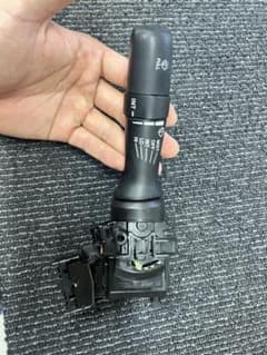 トヨタ プリウス30系 ワイパーレバーのサムネイル