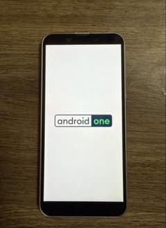 【比較的美品】SHARP Android One S5 ピンクのサムネイル