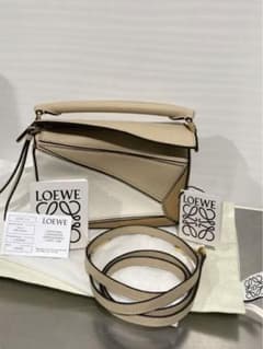 みい様専用！LOEWE パズルバッグミニ　新作新品！のサムネイル