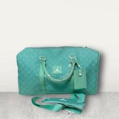 Jordan ボストンバッグ ターコイズ 未使用 - メルカリ