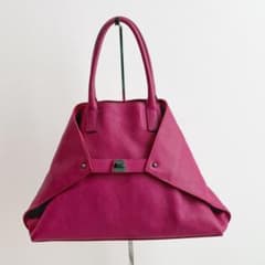 美品 AKRIS Ai アクリス アイ レザートート ピンク 変形ハンドバック 美品 AKRIS Ai アクリス アイ レザートート ピンク 変形ハンドバック