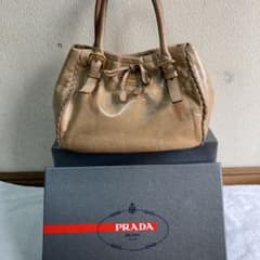 プラダ　本革バッグのサムネイル