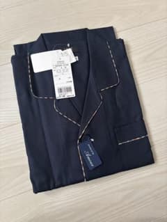 【上のみ、ズボンなし】DAKS ネイビー パジャマ DAP200-15100のサムネイル