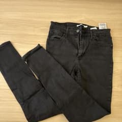 Levi's ブラック スキニーデニム サイズ27のサムネイル