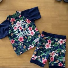 フラワーパターン ラッシュガード 水着 半袖 80のサムネイル
