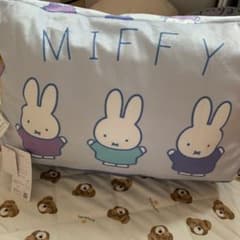 ミッフィークッション　❁新品のサムネイル