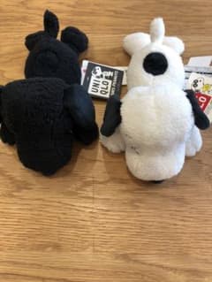 ぬいぐるみ　UNIQLO KAWS SNOOPYコラボのサムネイル