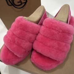 UGG Fluff Yeah Slide モコモコ サンダル 23cm ピンク - メルカリ