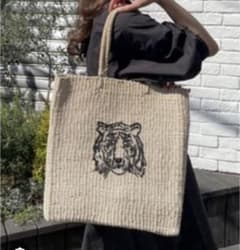 The Bagmэti ザバグマティ トラ刺繍カゴBAG - メルカリ