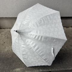 Vivienne Westwood】晴雨兼用 バンブーハンドル パゴダ型 日傘 - メルカリ
