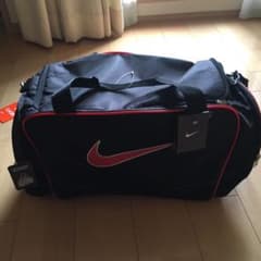 NIKE ボストンバッグ新品！のサムネイル