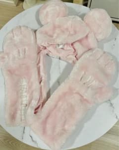 売り切り美品♡ディズニーフード付きファンキャップマフラーピンクミニーのサムネイル