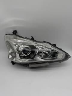日産 ティアナ L33 右 ヘッドライト 純正 HID D2S バラスト付 日産 ティアナ L33 右 ヘッドライト 純正 HID D2S バラスト付 - メルカリ