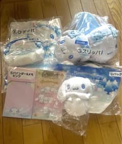 【新品未使用】シナモン❄️グッズ6点まとめ売りのサムネイル