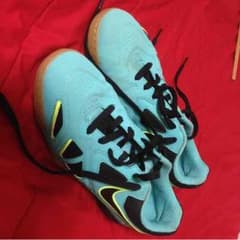 【値下げ】ナイキ フットサル シューズ ベッキのサムネイル