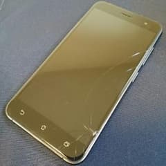 ASUS  zenfone3 SIMフリー　ZE520KL  ストレージ32GBのサムネイル