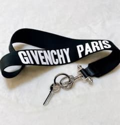 正規 Givenchy ジバンシィ OBSEDIA キーリングネックストラップ Givenchy ジバンシィ ロゴラージ キーリングネックストラップ