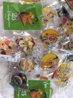 ディズニーピンバッチのサムネイル