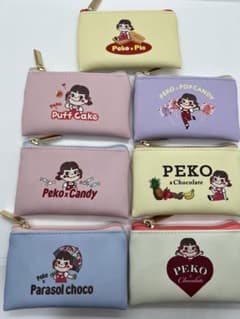 ペコちゃんフラットミニポーチのサムネイル