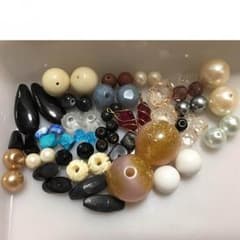 アクリルビーズ ヴィンテージ風 60個以上のサムネイル