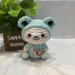ハンドメイド♡あみぐるみ　かえるくまちゃんのサムネイル