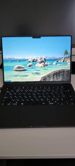 Apple MacBook pro M4本体のサムネイル