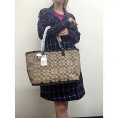 RHママ様専用♡ 未使用　コーチ　トートバック　カーキ×マホガニーのサムネイル