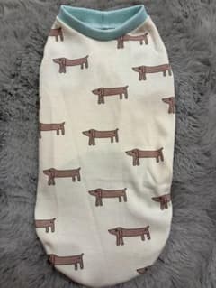 【DMサイズ】ダックス柄　ハンドメイド　犬服　タンクトップのサムネイル