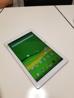 えりーーん様専用ページ Qua Tab PZ ホワイト タブレット 中古のサムネイル