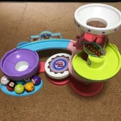 ピクサー ボールでごきげん！ジャンピングコースターのサムネイル
