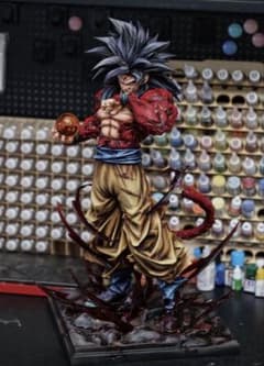 ドラゴンボールガレージキット 超サイヤ人4孫悟空 スタチュー