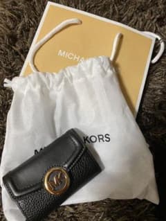 【新品】MICHAEL KORS　キーケースのサムネイル