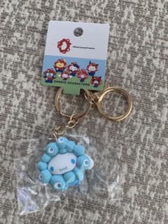 あ*ん様 大阪関西万博　サンリオ　シナモロール　ミャクミャク　立体マスコットキーのサムネイル