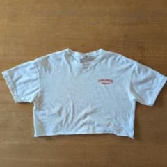 ロゴプリント 白Tシャツ　バックプリント　ショート丈　Mのサムネイル