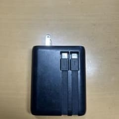 コンパクト黒モバイルバッテリー USB Type-Cのサムネイル