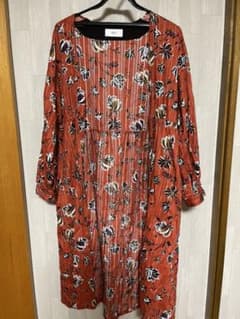 花柄 ワンピースのサムネイル