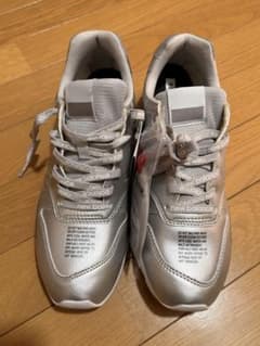 new balance 996 シルバー スニーカーのサムネイル